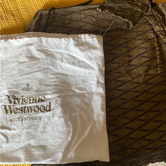 Gray - Picture 3 of 6